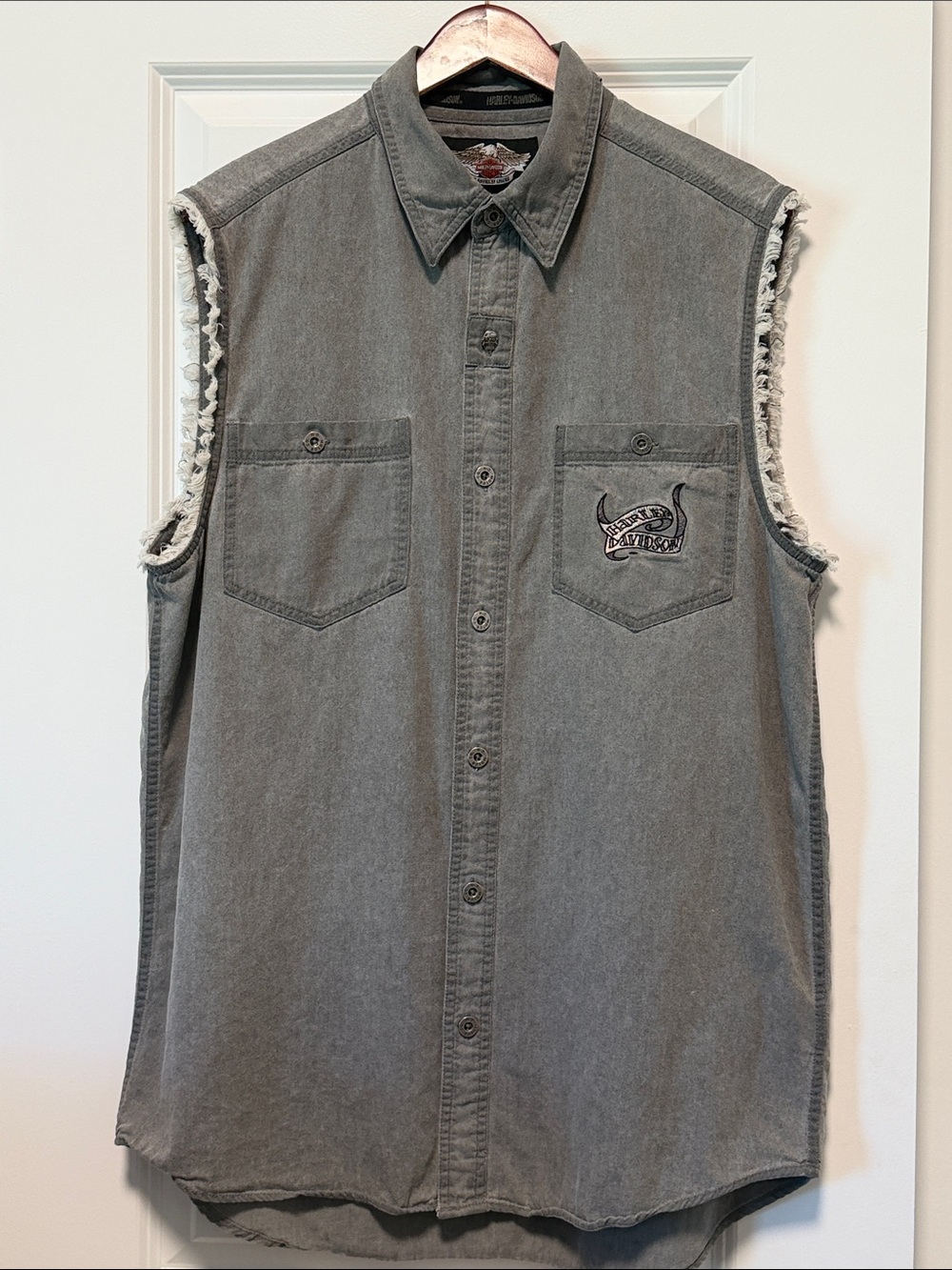 Harley-Davidson Gray Sleeveless Denim Button-Down Shirt with Chest Patch